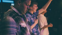 Aanbidden in woord en daad