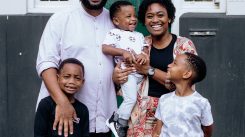 Familie Job: We leren onze kinderen om God te aanbidden