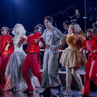 Jasper And The Christmas Snowglobes