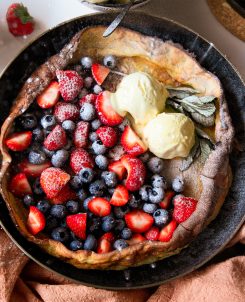Vanilla Berries Dutch Baby