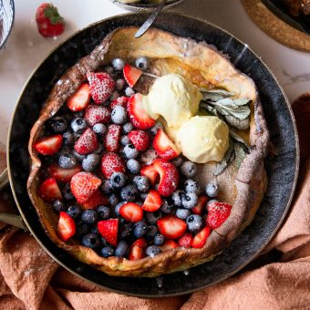 Vanilla Berries Dutch Baby